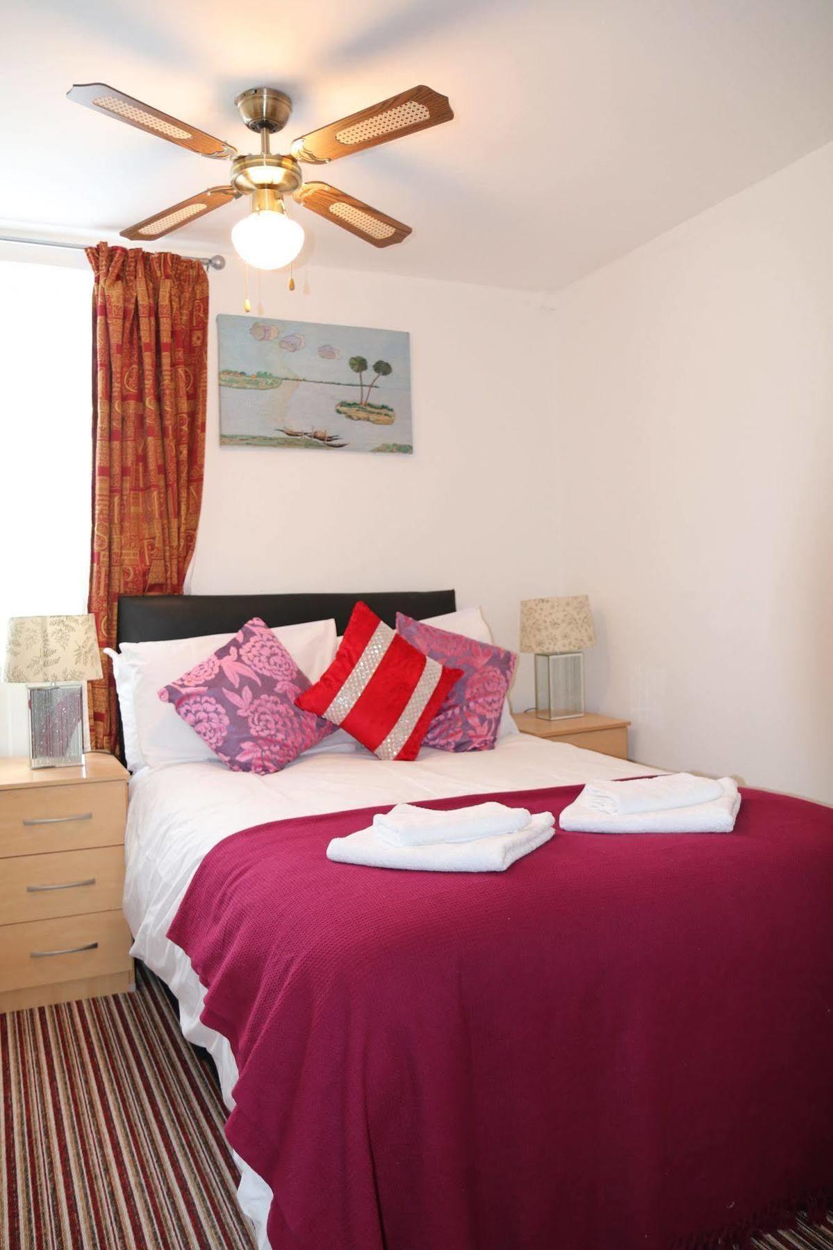 Metro House Star Accommodation Londres Exterior foto